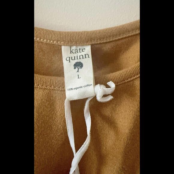 Kate Quinn's Women's Top - Picture 3 of 4